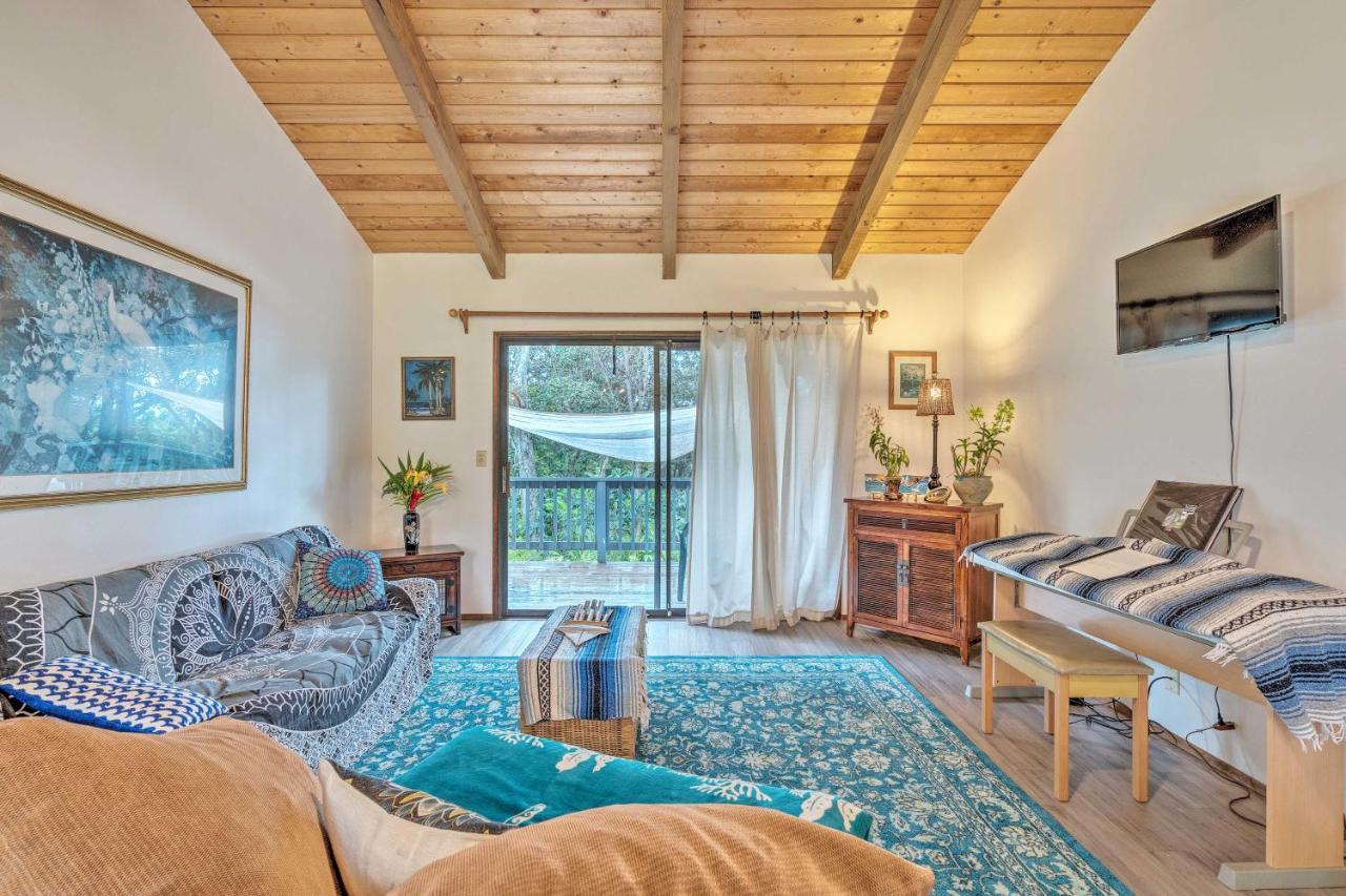 Peaceful Abode With Deck, 13 Mi To Black Sand Beach! Naalehu ภายนอก รูปภาพ